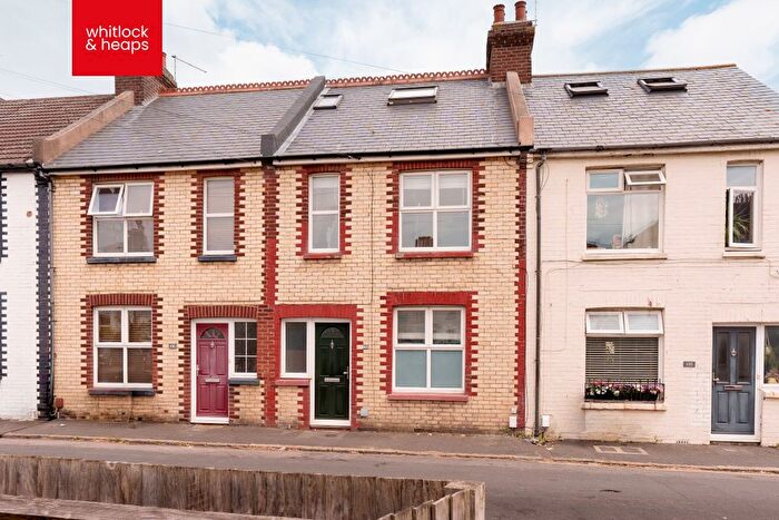 3 Bedroom Terraced House For Sale In Abinger Road, Portslade, East Sussex, BN41