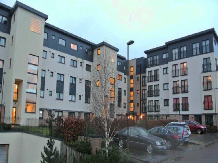 2 Bedroom Flat To Rent In Tait Wynd, Edinburgh, EH15