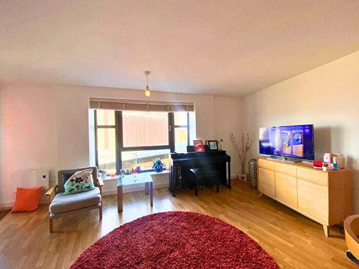 2 Bedroom Flat To Rent In Baltic Quays, City Centre, Newcastle Upon Tyne, NE8