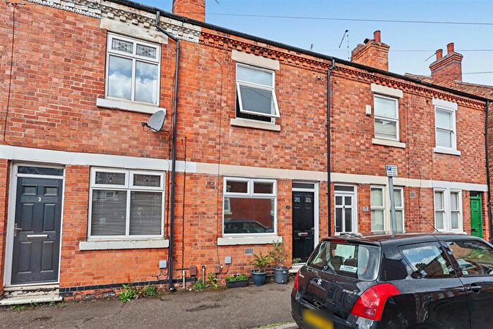 2 Bedroom Terraced House For Sale In Woodville Road, Nottingham, NG5