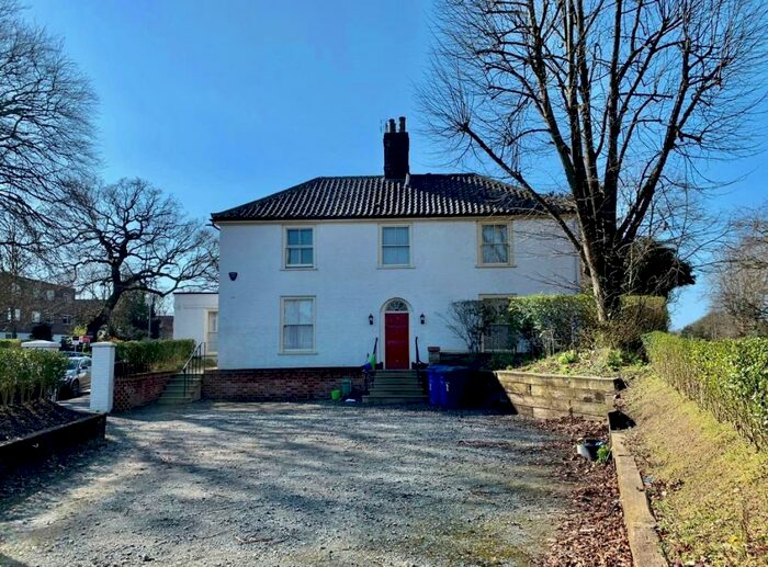 4 Bedroom Semi-Detached House To Rent In Ipswich Road, Norwich, NR2