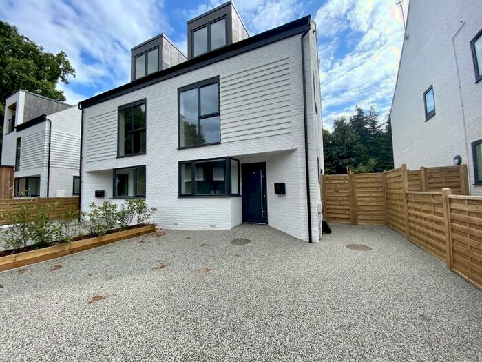 3 Bedroom Semi-Detached House To Rent In Bagshot, GU19