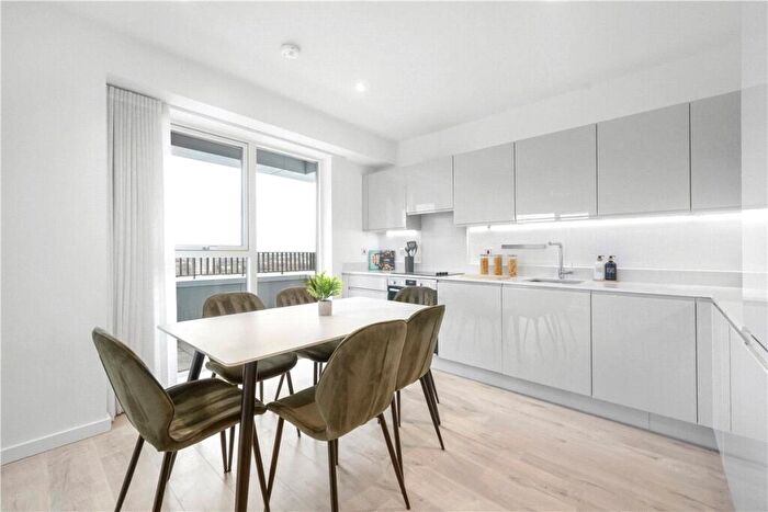 3 Bedroom Apartment To Rent In Heartwell Avenue, London, E16