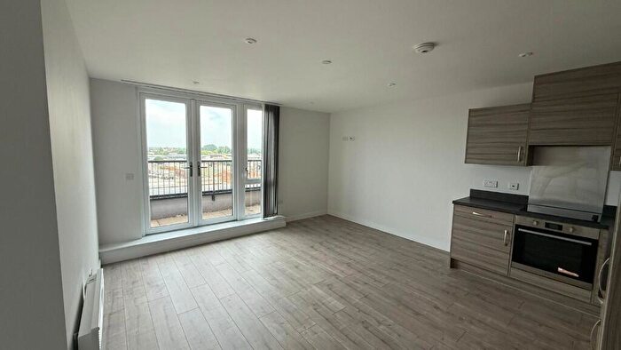 1 Bedroom Apartment To Rent In Crocus Street, Nottingham, Nottinghamshire, NG2