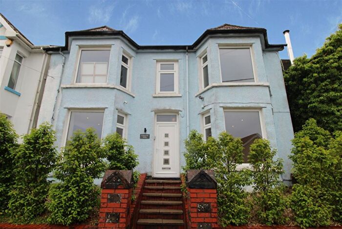 3 Bedroom Detached House For Sale In Southend Terrace, Pontlottyn, Bargoed, CF81