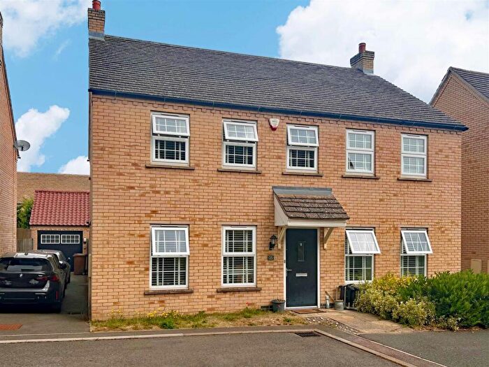 4 Bedroom Detached House To Rent In Paynes Field, Barnack, PE9