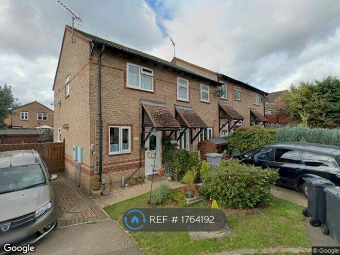 2 Bedroom Terraced House To Rent In Richmond Avenue, Kettering, NN15