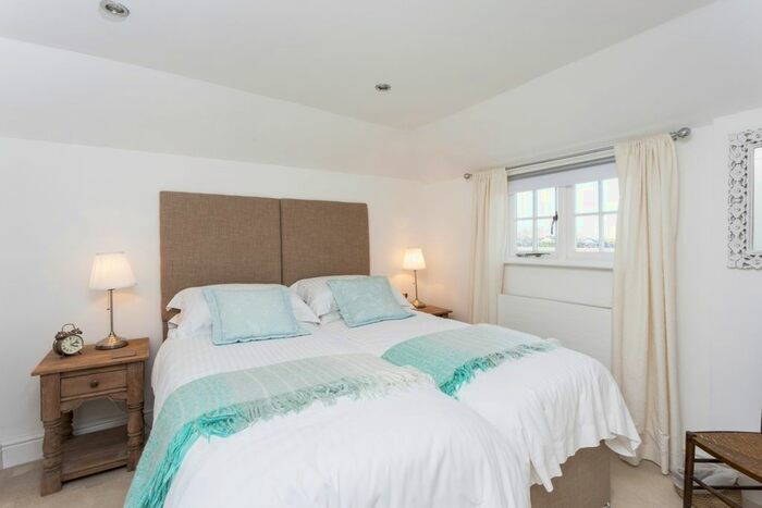 2 Bedroom Cottage To Rent In Sophurst Lane, Matfield, Tonbridge, TN12