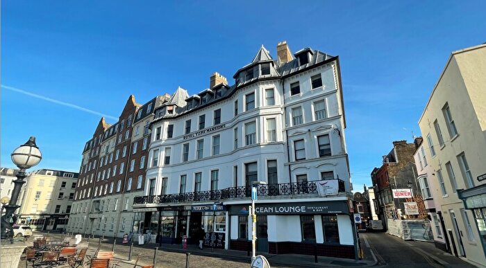 2 Bedroom Flat To Rent In Royal York Mansions, Margate, CT9