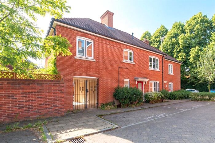 2 Bedroom Maisonette For Sale In Howarth Road, Wimborne, Dorset, BH21