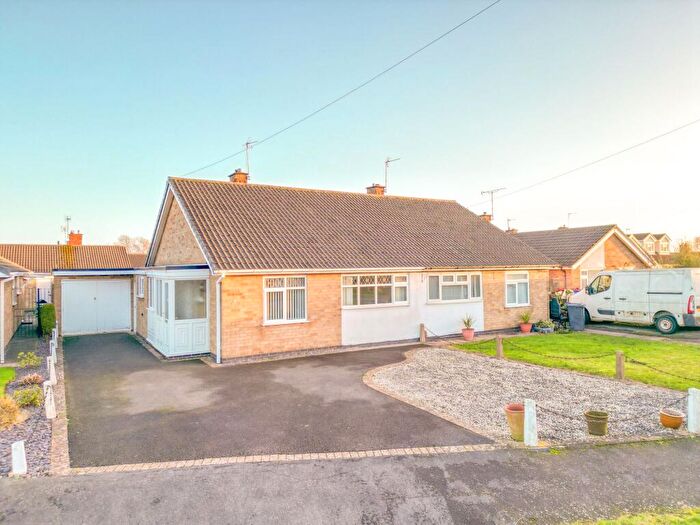 2 Bedroom Semi-Detached Bungalow For Sale In Raison Avenue, Nuneaton, CV11