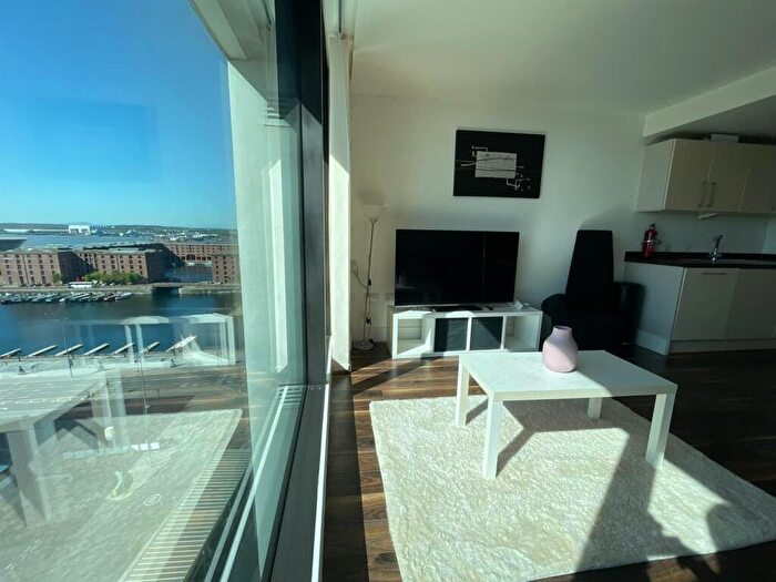 2 Bedroom Apartment To Rent In Custom House Place, Liverpool, L1
