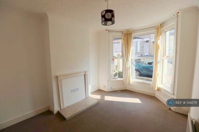 3 Bedroom Terraced House To Rent In Cecil Road, Rochester, ME1