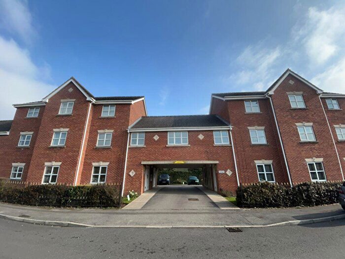 2 Bedroom Flat To Rent In Willow Gardens, Sutton In Ashfield, NG17