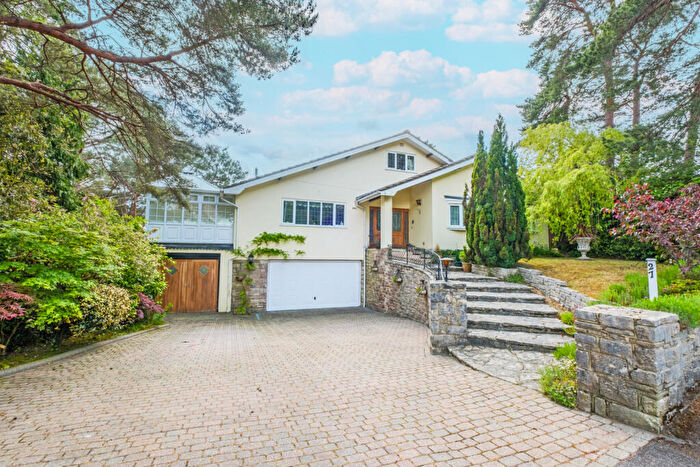 3 Bedroom Detached House For Sale In Links Road, Lower Parkstone, Poole, Dorset, BH14