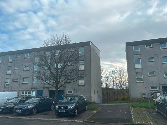 3 Bedroom Flat To Rent In Sandyknowes Road, Carbrain, North Lanarkshire, G67