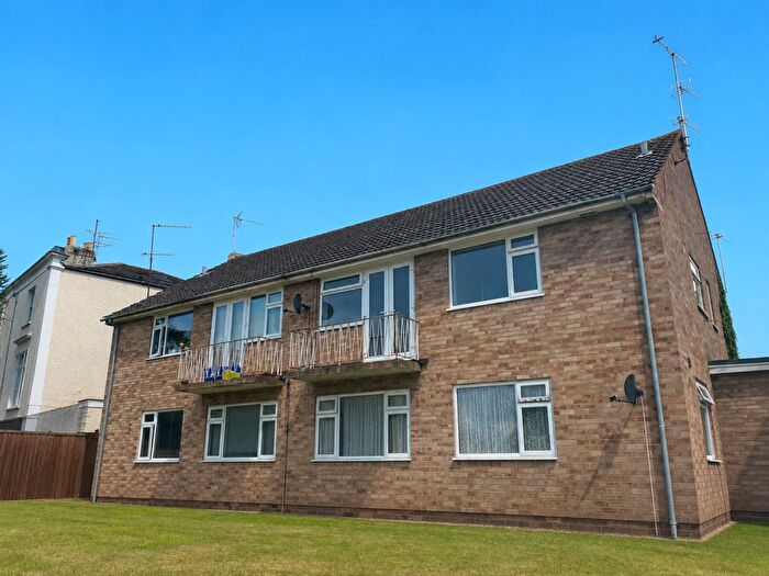 2 Bedroom Maisonette To Rent In Sandhurst Road Kingsholm Gloucester, GL1