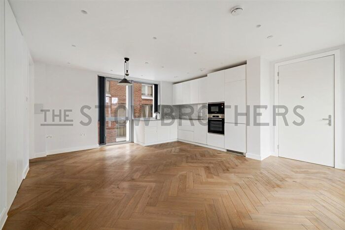 1 Bedroom Flat To Rent In Maple Path, Hackney, E5