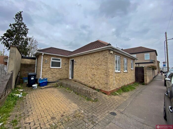 1 Bedroom Bungalow To Rent In Sunnyside Rd, Ilford, IG1