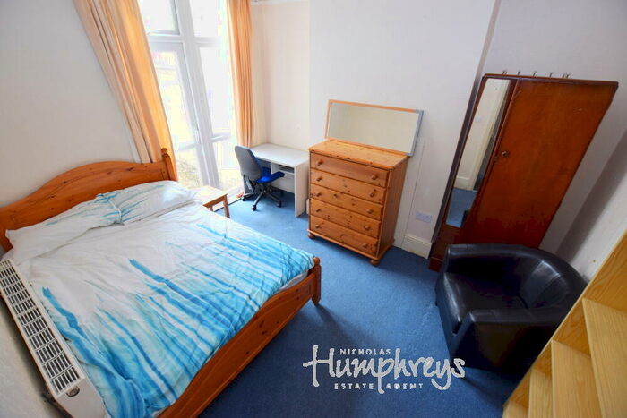 5 Bedroom Terraced House To Rent In Beaconsfield Terrace, Northampton, NN1