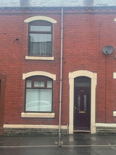 2 Bedroom Terraced House To Rent In Ripponden Road, Oldham, OL1