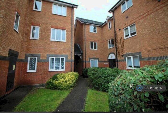 1 Bedroom Flat To Rent In Farthingale Court, Waltham Abbey, EN9