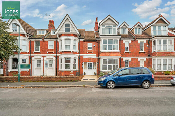 1 Bedroom Property To Rent In Richmond Avenue, Bognor Regis, West Sussex, PO21