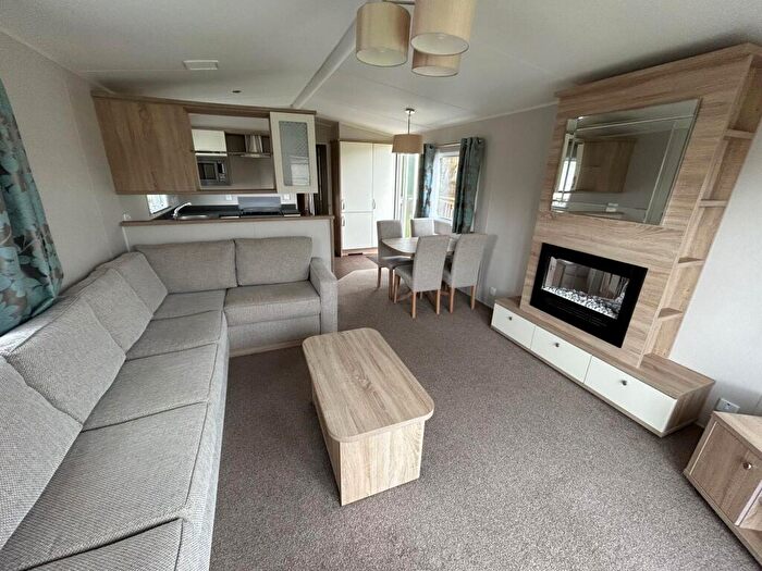 2 Bedroom Caravan For Sale In Llanmadoc, Gower, SA3