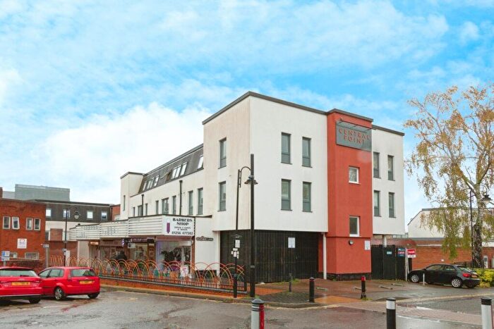 1 Bedroom Flat To Rent In Feathers Lane, Central Point Feathers Lane, RG21