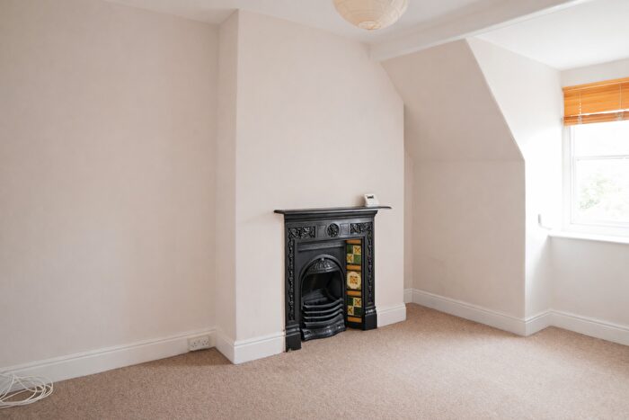 1 Bedroom Flat To Rent In B, Henleaze Road, Henleaze, BS9