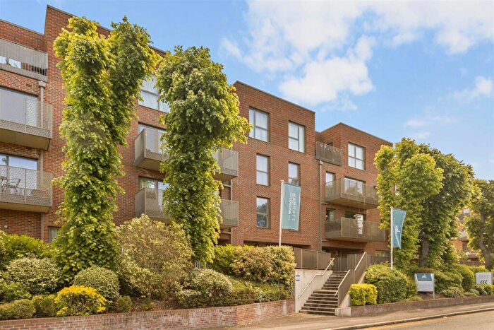 3 Bedroom Flat For Sale In Harrow View, Harrow, HA1