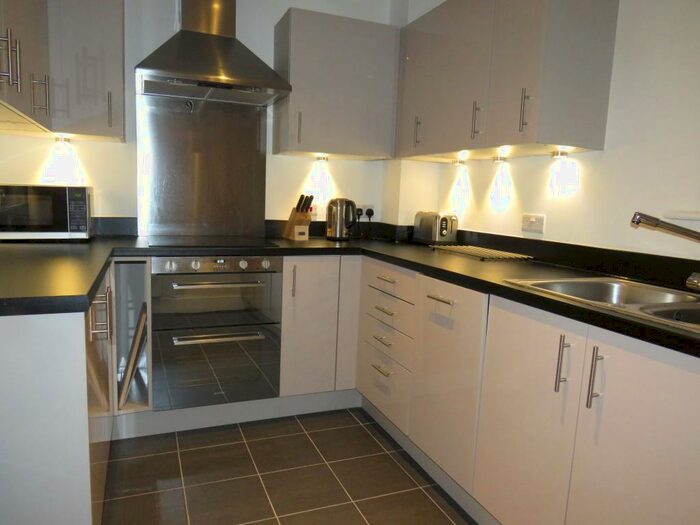 1 Bedroom Flat To Rent In Tatler Close, Warwick, CV34