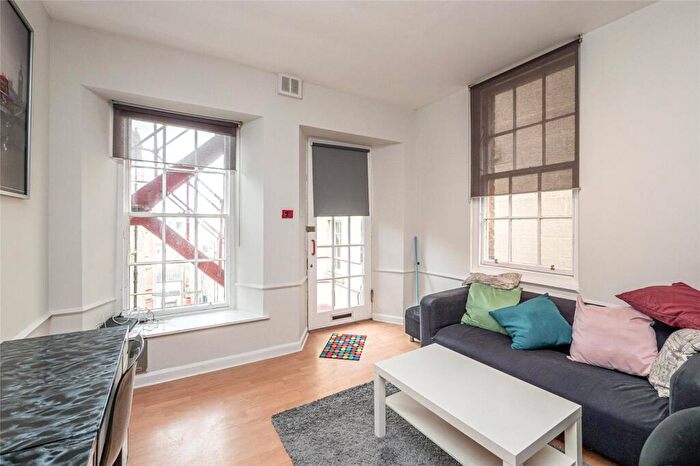 2 Bedroom Flat To Rent In Thistle Street Lane South West, Edinburgh, EH2