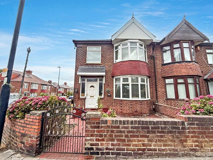 3 Bedroom Semi-Detached House For Sale In West Road, Newcastle Upon Tyne, NE4