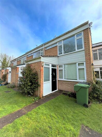 3 Bedroom House To Rent In The Brake, Hagley, Stourbridge, DY8