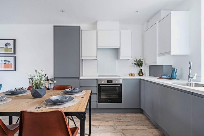 1 Bedroom Flat To Rent In Kempton Mews, East Ham, London, E6