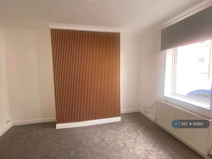 2 Bedroom Terraced House To Rent In Bank Street, Barnsley, S70