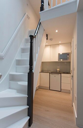 Apartment To Rent In Hornsey Road, Holloway / Arsenal, N7