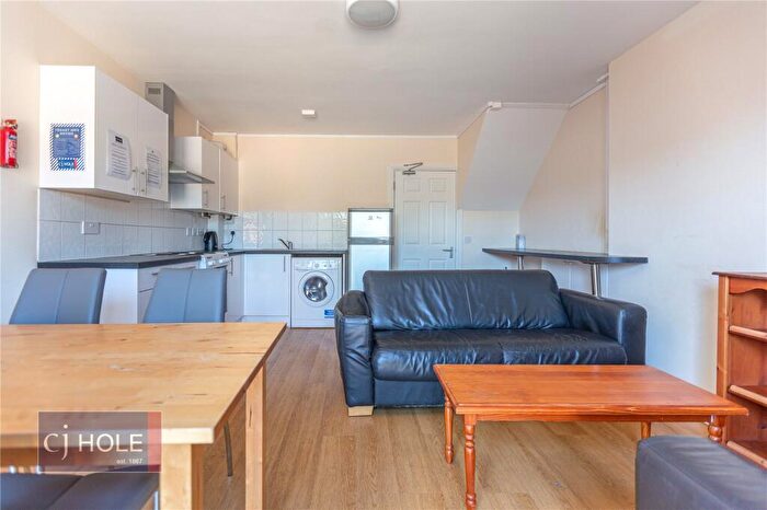 4 Bedroom End Of Terrace House To Rent In Toronto Road, Horfield, Bristol, BS7