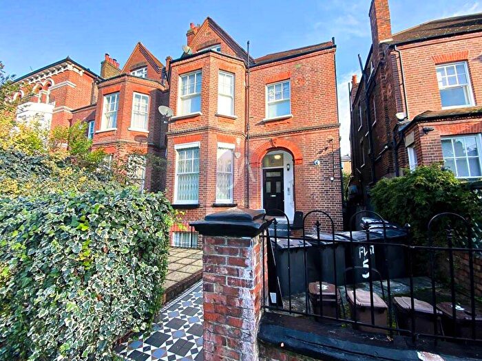 Apartment To Rent In Lambolle Road, Belsize Park, London, NW3