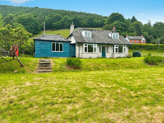 3 Bedroom Bungalow For Sale In Commins Coch, Machynlleth, Powys, SY20