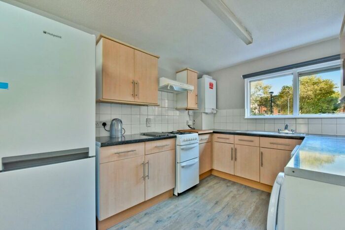 5 Bedroom House To Rent In Nyton Close, Archway, N19