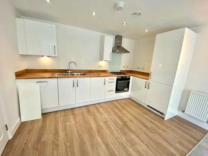 1 Bedroom Flat To Rent In Belgrave Middleway, Birmingham, B5