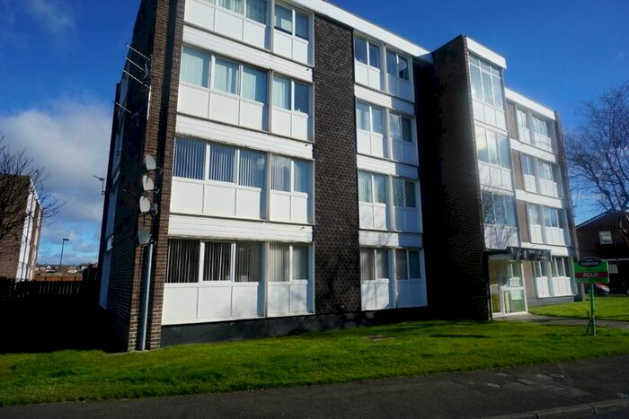 2 Bedroom Flat To Rent In Conifer Court, Forest Hall, Newcastle Upon Tyne, NE12