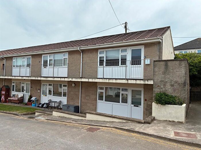 2 Bedroom Flat For Sale In Hillview, South Road, Brean, TA8