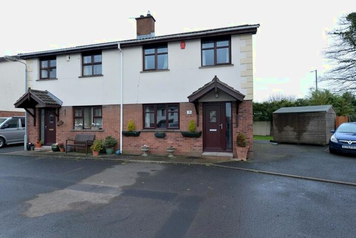 3 Bedroom Semi-Detached House For Sale In School Court, Belfast BT4