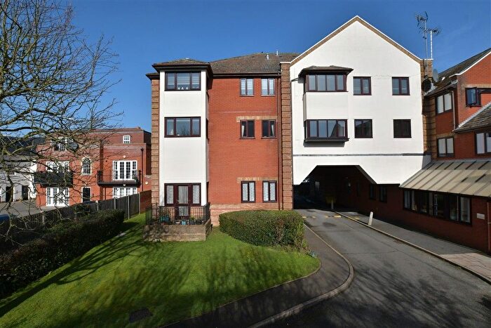 1 Bedroom Flat For Sale In Sun Street, Billericay, Essex, CM12