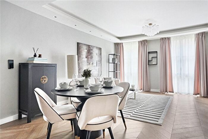 2 Bedroom Flat To Rent In Cleveland Street, Fitzrovia, London, W1T