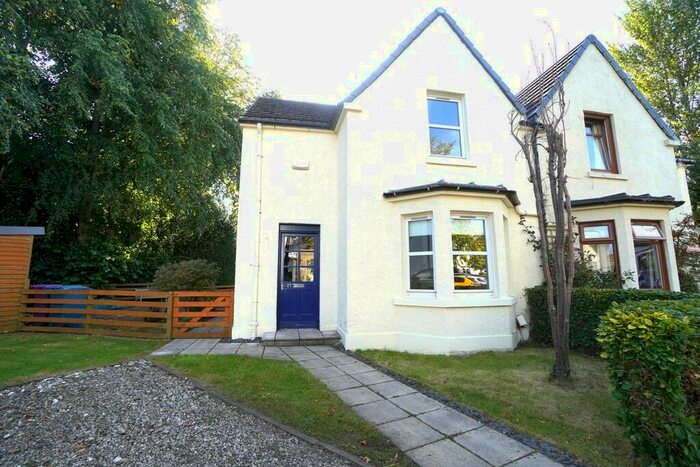 2 Bedroom Semi-Detached House To Rent In Prince Of Wales Gardens, Glasgow, G20