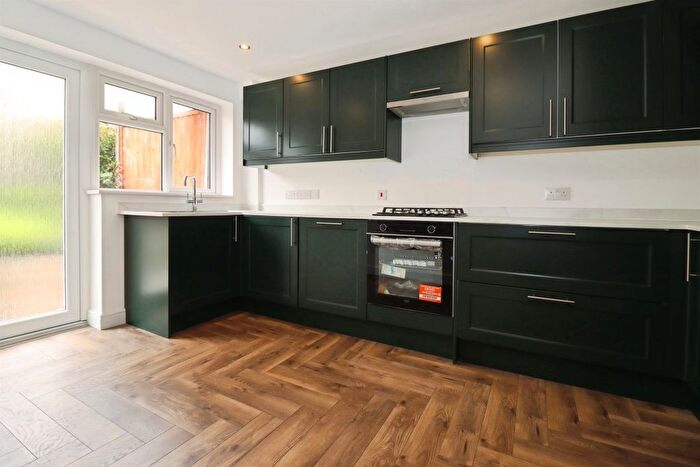 3 Bedroom Semi Detached House For Sale In Crispin Way, Bristol, BS15